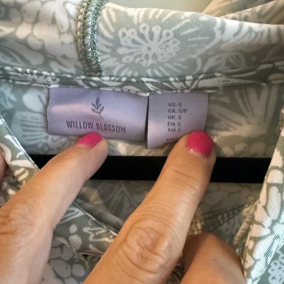 Willow Blossom hooded long sleeve spf dress • Women’s small - Picture 7 of 7